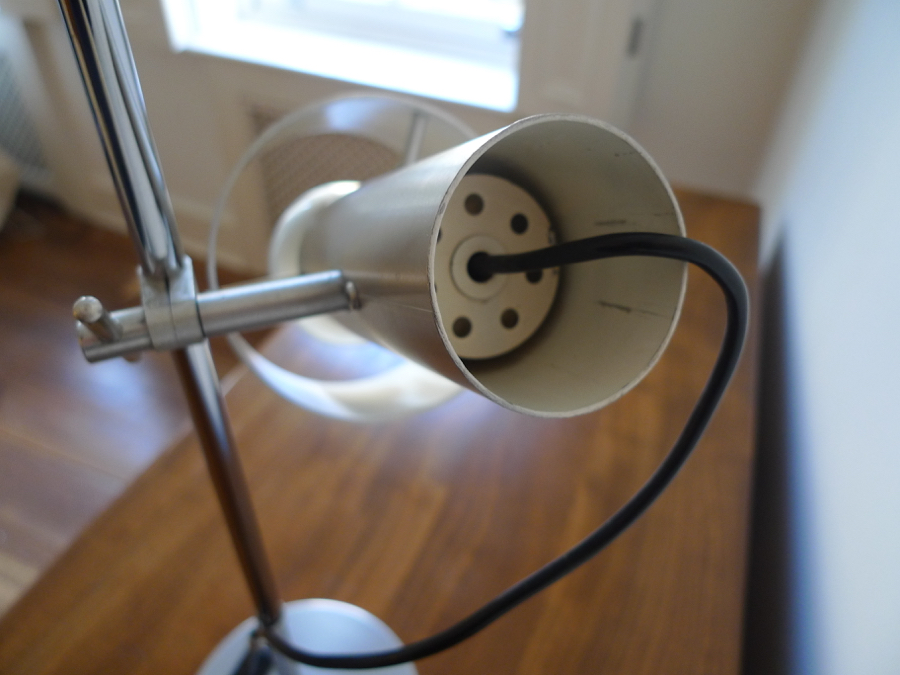 Retro Adjustable Spot Light Table Lamp