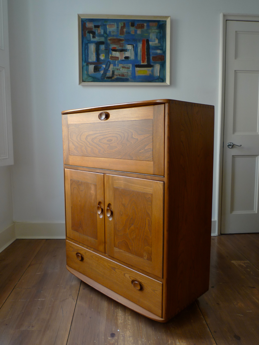 Ercol Winsor Highboard