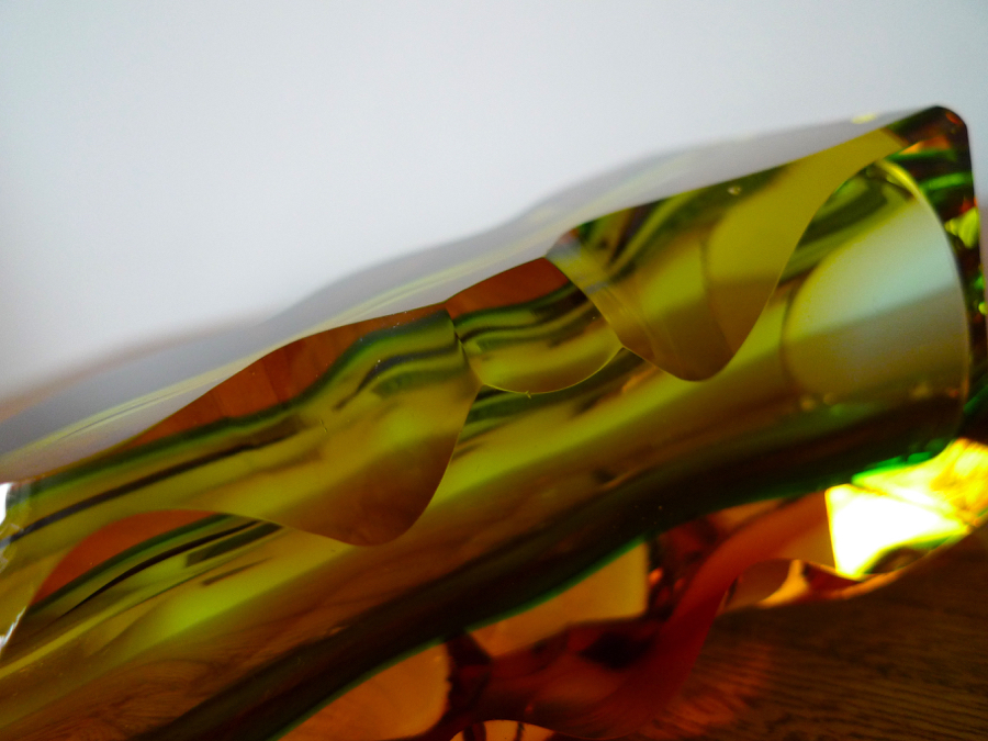 OLDRICH LIPSKY EXBOR FACETTED CUT GLASS VASE Czechoslovakia | placecalledspace