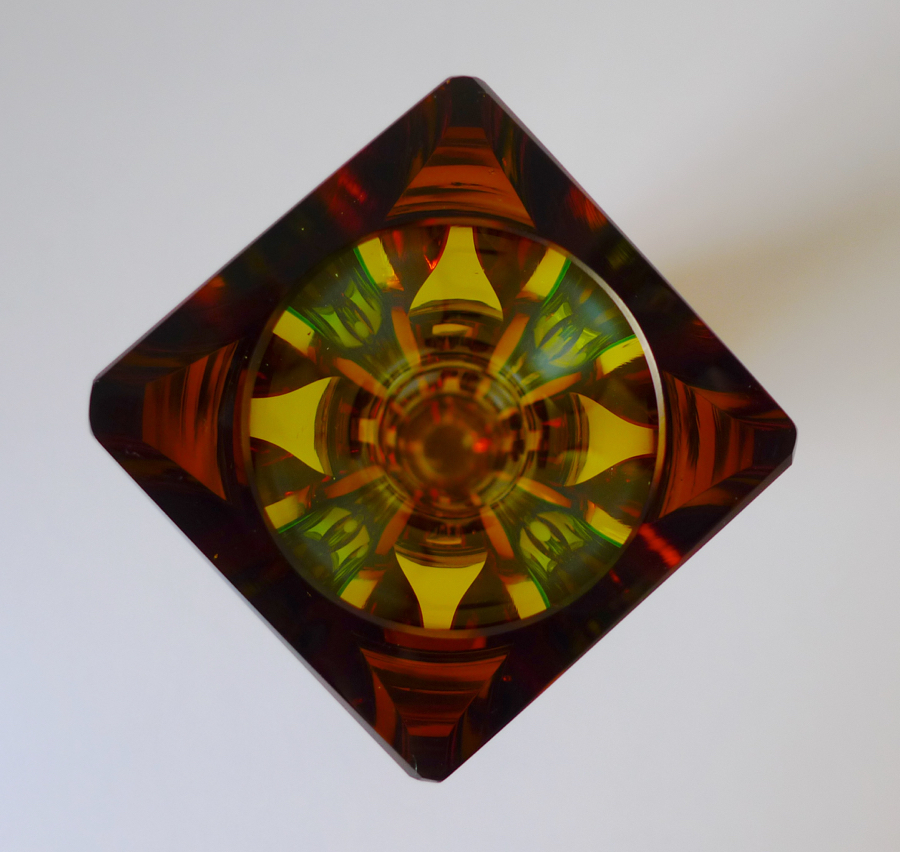 OLDRICH LIPSKY EXBOR FACETTED CUT GLASS VASE Czechoslovakia | placecalledspace