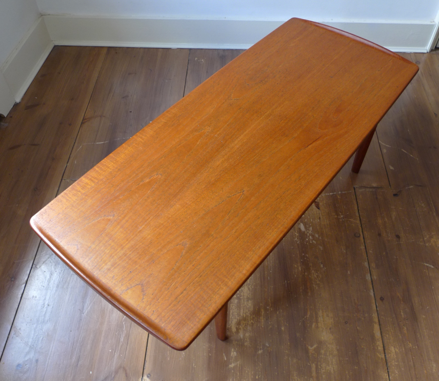 FD503 - Tove & Edvard Kindt-Larsen Coffee Table for France & Søn, Danish