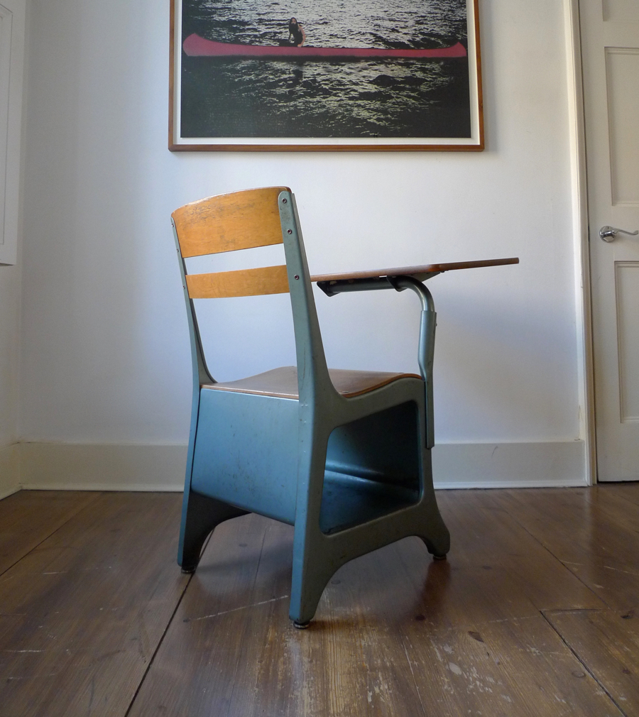 VINTAGE 50s “CRUSADER” CHAIR DESK by AMERICAN SEATING Co.