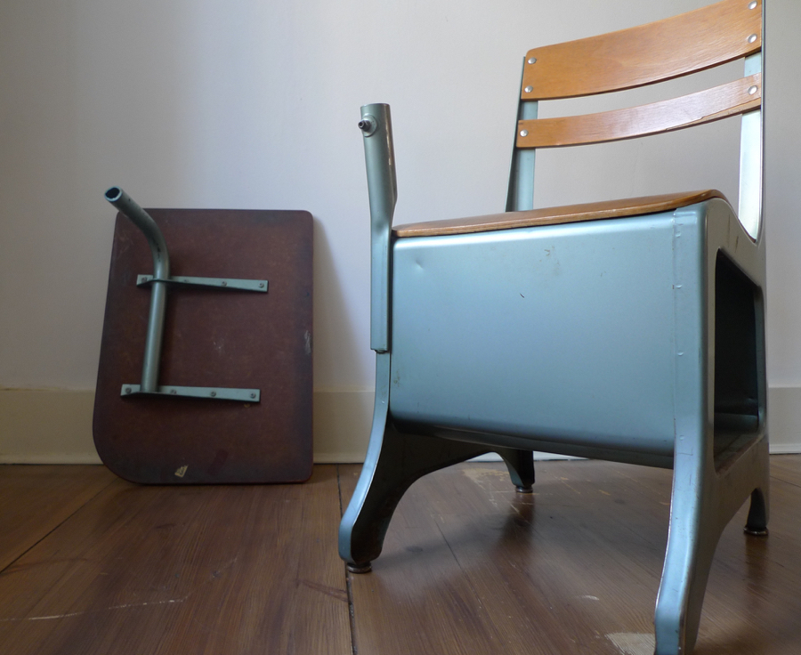 VINTAGE 50s “CRUSADER” CHAIR DESK by AMERICAN SEATING Co.