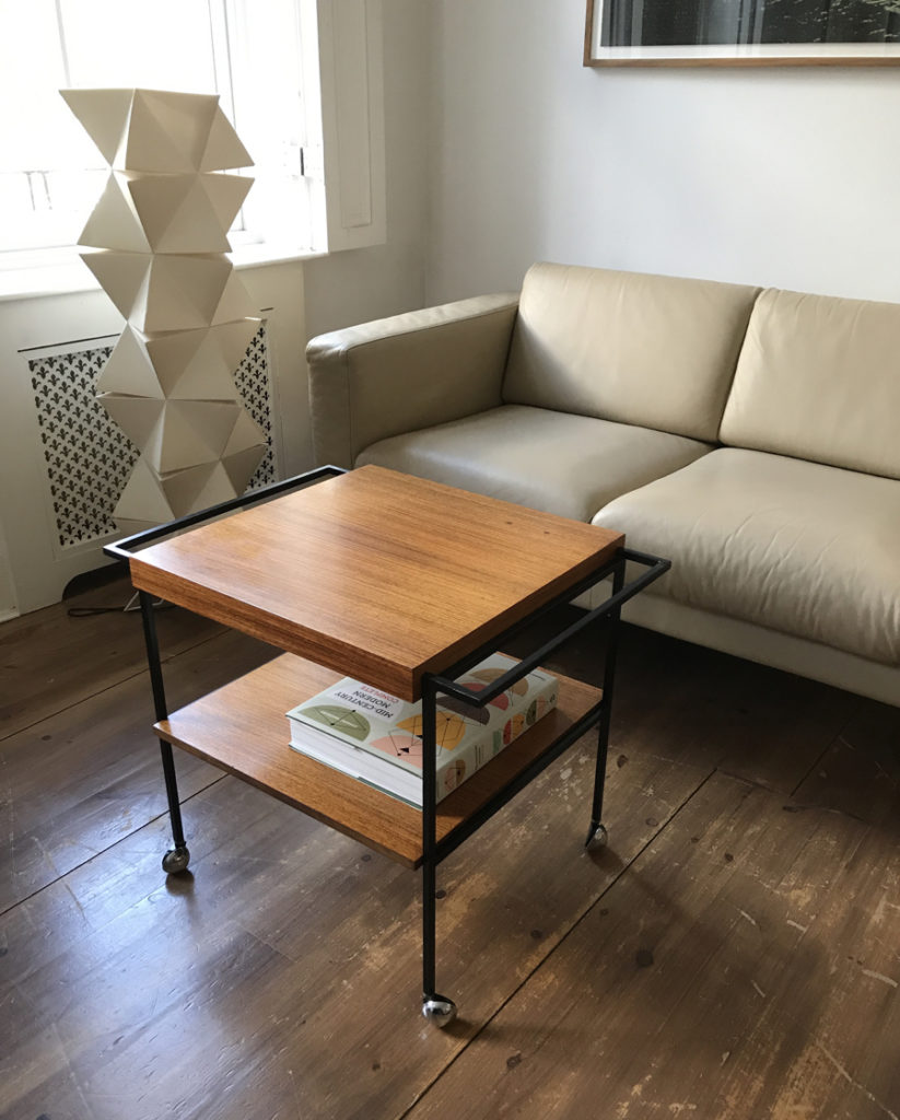 lovely mid-century Modernist drinks trolley / side table, circa 1960s