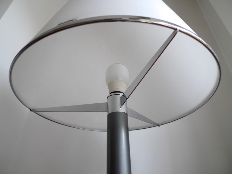 GUZZINI ‘KUALA’ TABLE LAMP by FRANCO BRESCIANI, ITALY 1976
