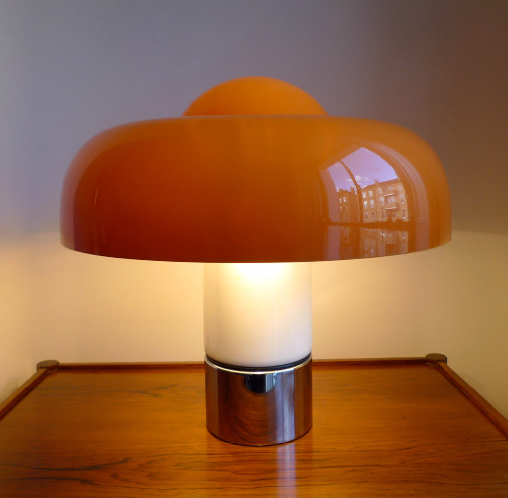 Harvey Guzzini 'BRUMBURY' Lamp by Luigi Massoni, 1969