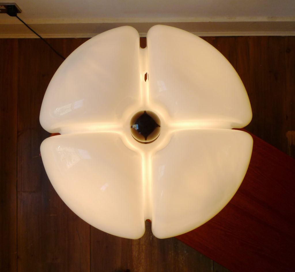 Rare Early Gae Aulenti "Pipistrello" Lamp for Martinelli Luce, Italy 1965