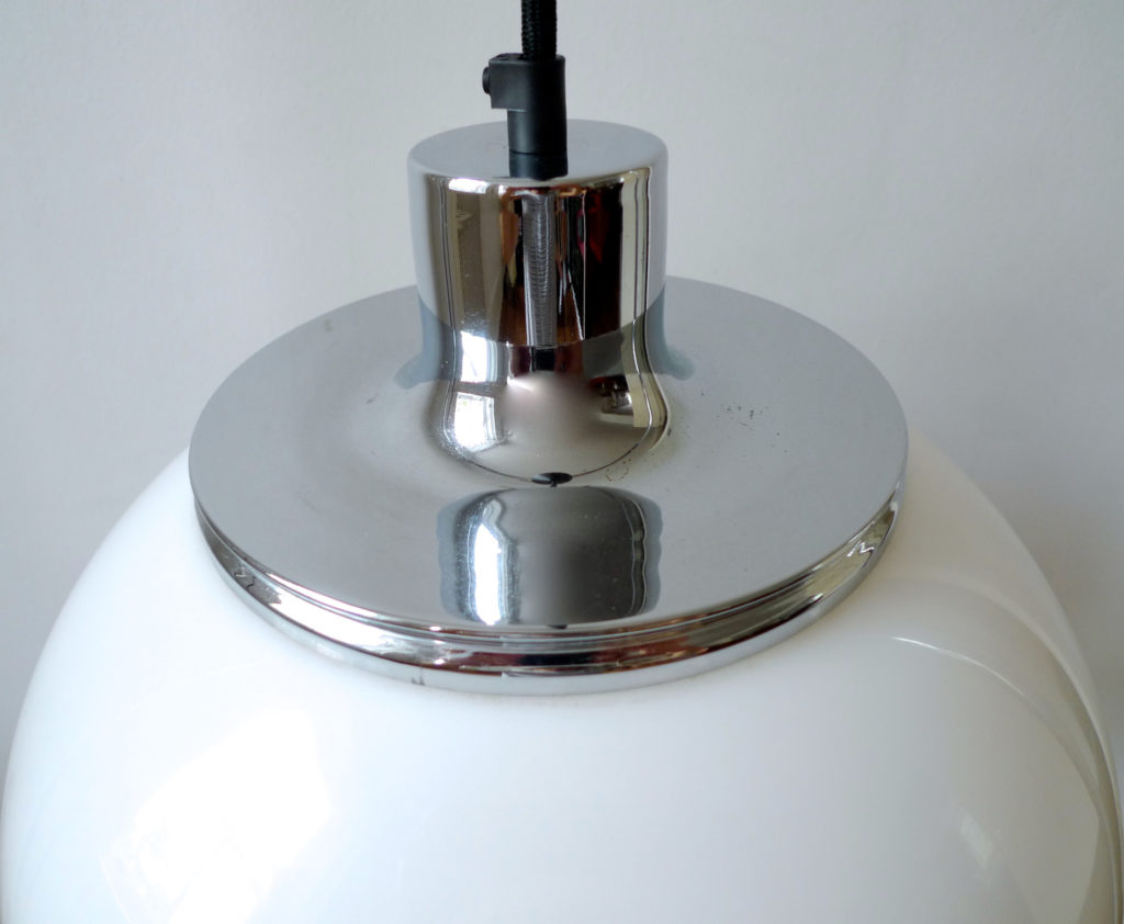 Harvey Guzzini "2240" White Pendant Ceiling Light, 1970s