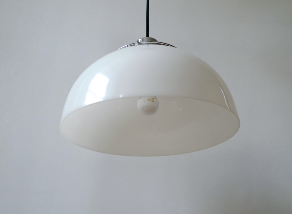 Harvey Guzzini "2240" White Pendant Ceiling Light, 1970s