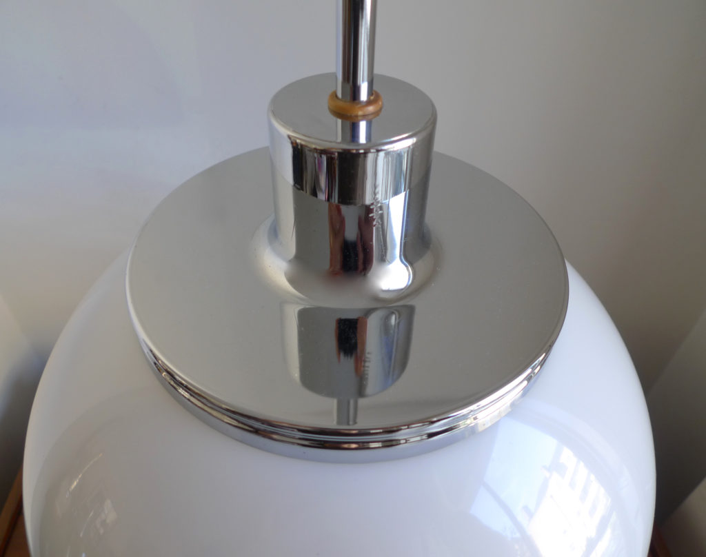 Space Age Harvey Guzzini “Faro” White Adjustable Table Lamp, 1970s