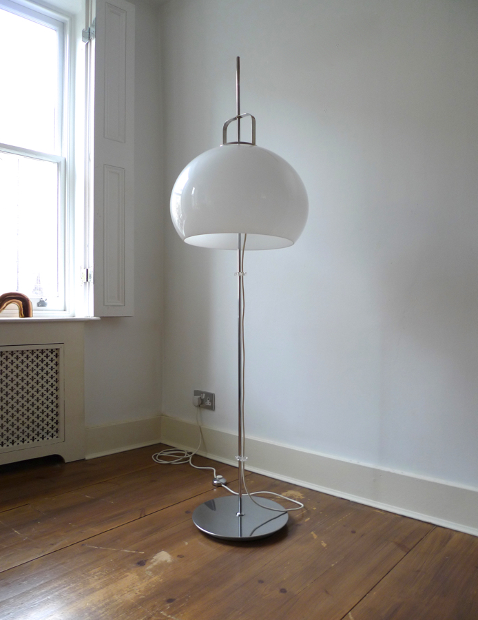 Harvey Guzzini Standard Lamp