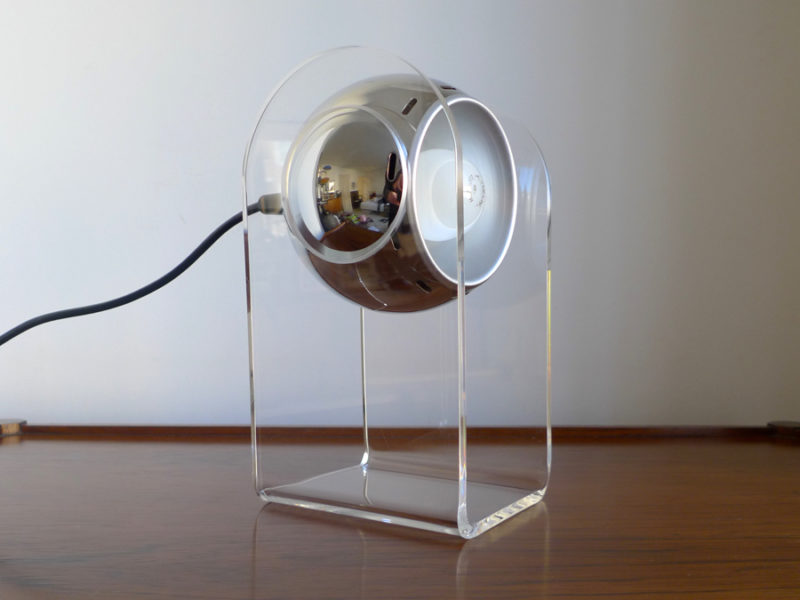 GINO SARFATTI MODEL 540 TABLE LAMP FOR ARTELUCE, 1968